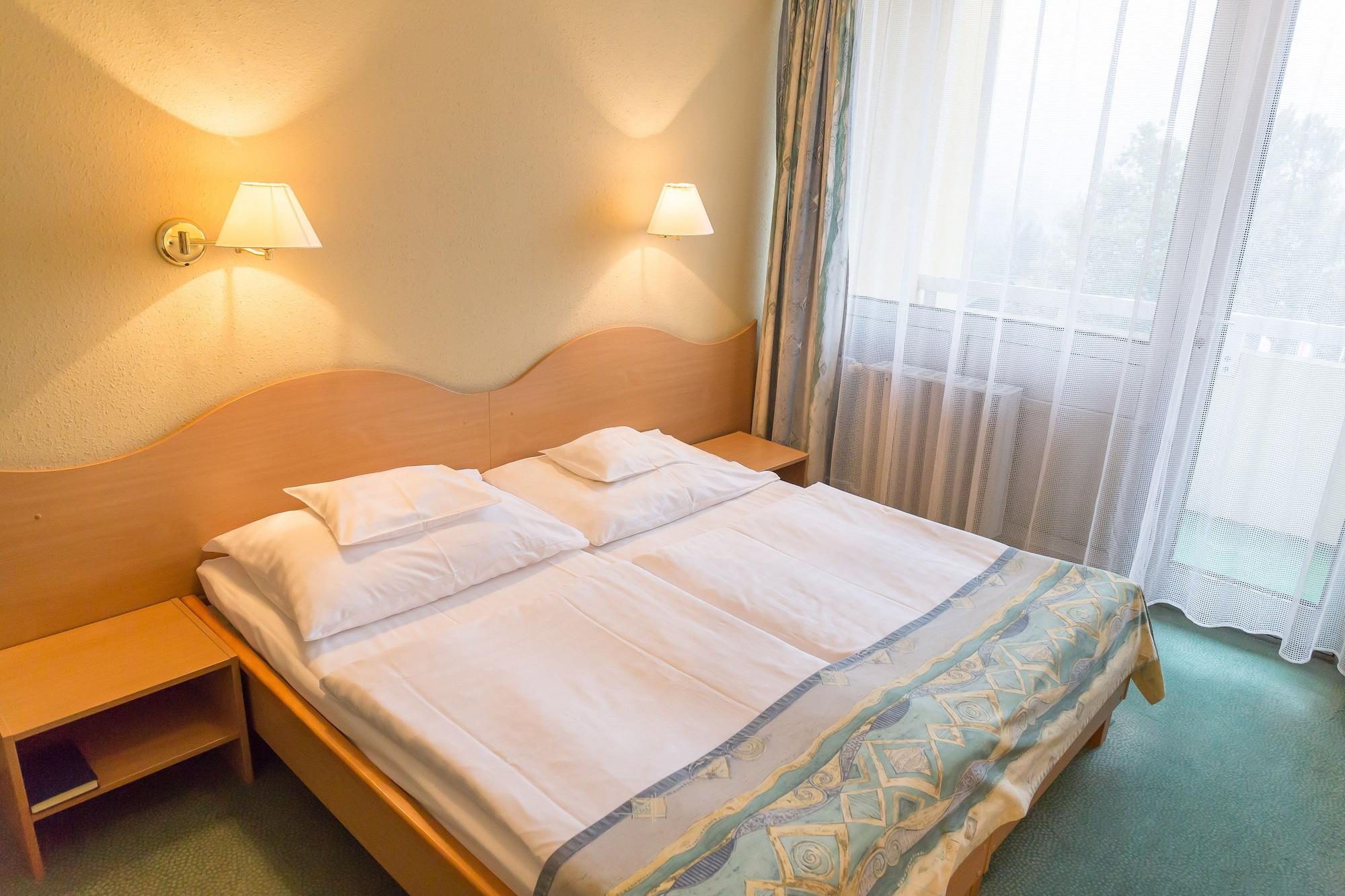 Hunguest Helios Heviz Hotell Eksteriør bilde
